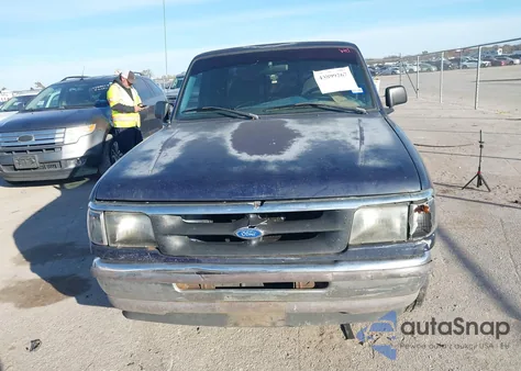 1996 Ford Ranger Super Cab z USA, uszkodzony, nr VIN 1FTCR14U7TPA06993